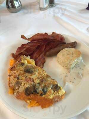 The Dining Room - Omni Homestead Resort