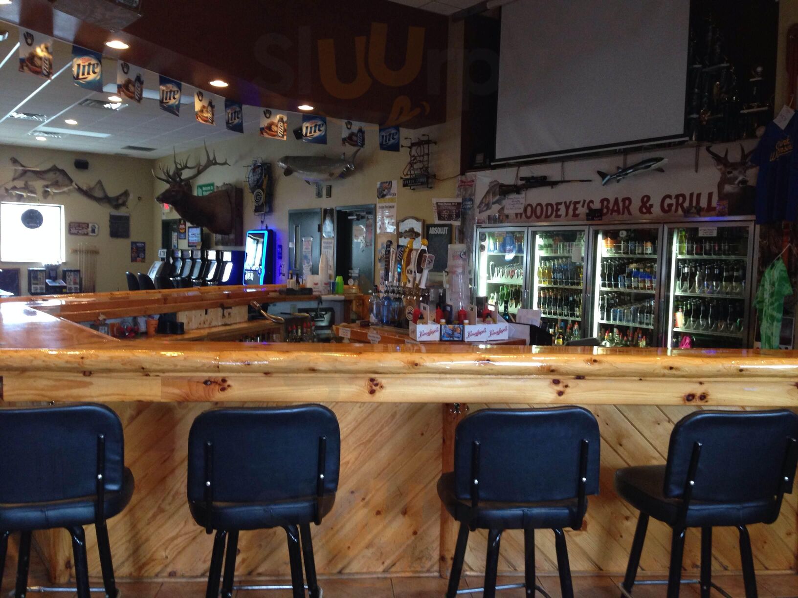 Woodeye's Bar And Grill