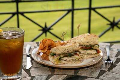 Rubino's At The Cascades