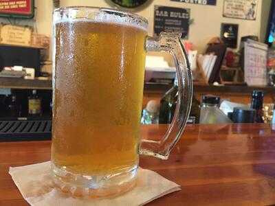 Luther's Sports Bar & Grill