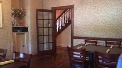 Lolas Farmhouse Bistro