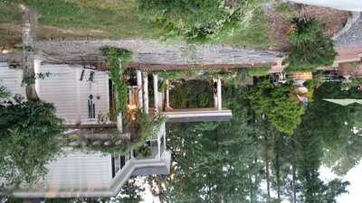 Lolas Farmhouse Bistro