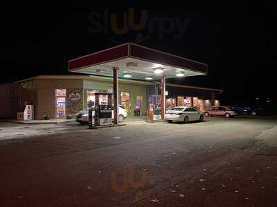 Mitch’s Fuel & Food