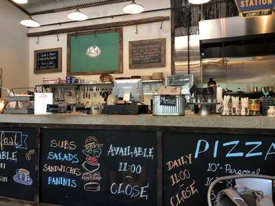 Mitch’s Fuel & Food