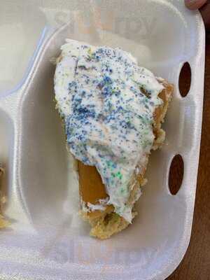 Navarre's Famous King Cake