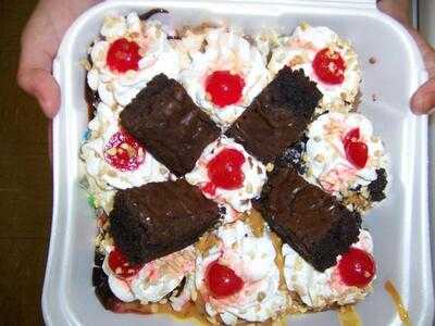 Wadhams House Of Pizza - Scopes Ice Cream