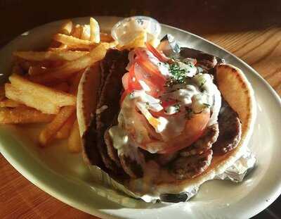 Shea'nanigans Food & Spirit