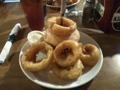 Shea'nanigans Food & Spirit