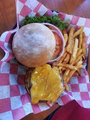 Windbreak Bar & Grill