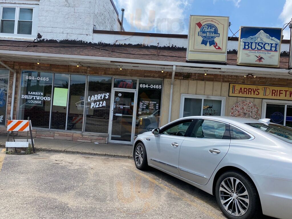 Larry's Driftwood Pizza