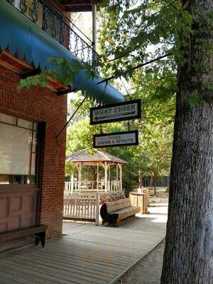 Christopher's At The City Hotel