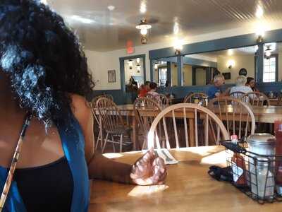 Columbia House Restaurant