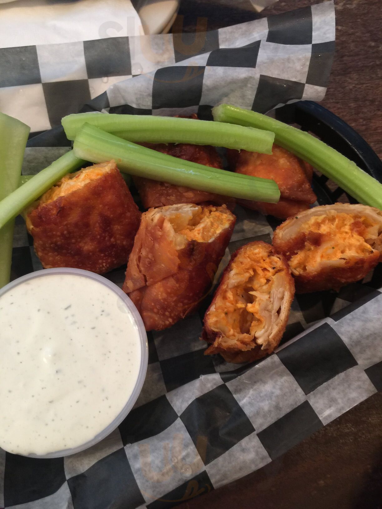 Nox's Tavern & Grill