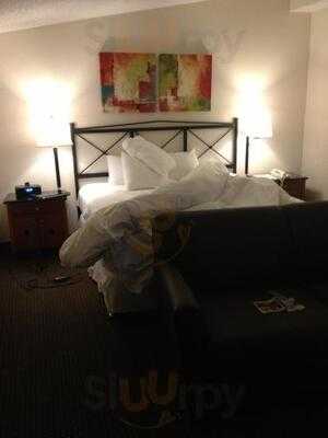 Bernies Holiday Restaurant Bhr