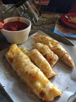 Covered Bridge Pizza Parlor & Eatery