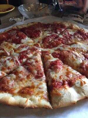 Covered Bridge Pizza Parlor & Eatery