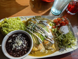 Alfredo Garcias Cocina & Cantina