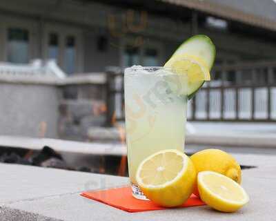 Tavola Restaurant + Bar