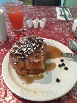 Wise Owl Country Store Restaurant & Deli