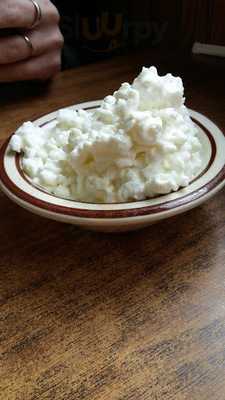 Mixin’s N Fixin’s Country Diner