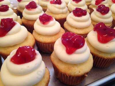 Everything Delicious Bakery & Gifts