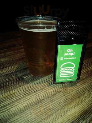 Burd's Burgers & Bakery