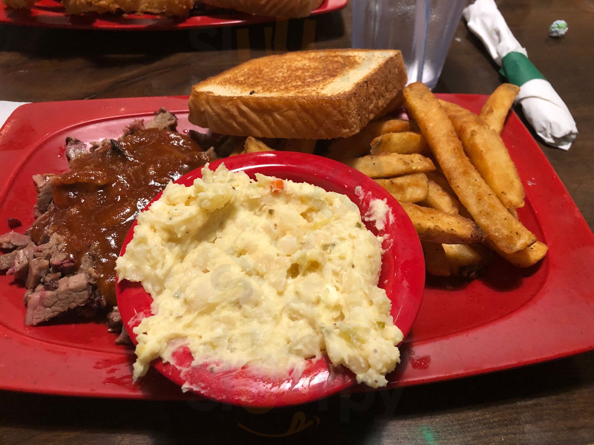 Nick's Bar-b-q & Catfish Restaurant