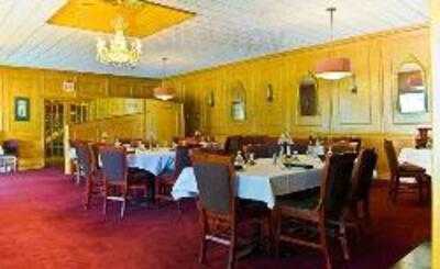 Lillie's Ice Cream Parlor