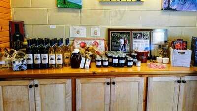 Morris Vineyard And Tennessee Mountainview Winery