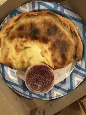 Mountain High Pizza Pie
