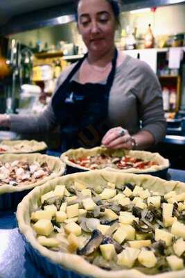 Lighthouse Wine & Seafood