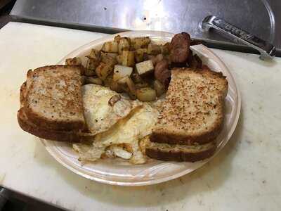 Herk's Store & Grill