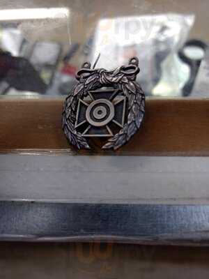 Cindy's On The Barge