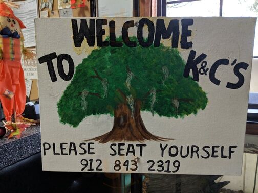 K&c’s Oak Tree Cafe