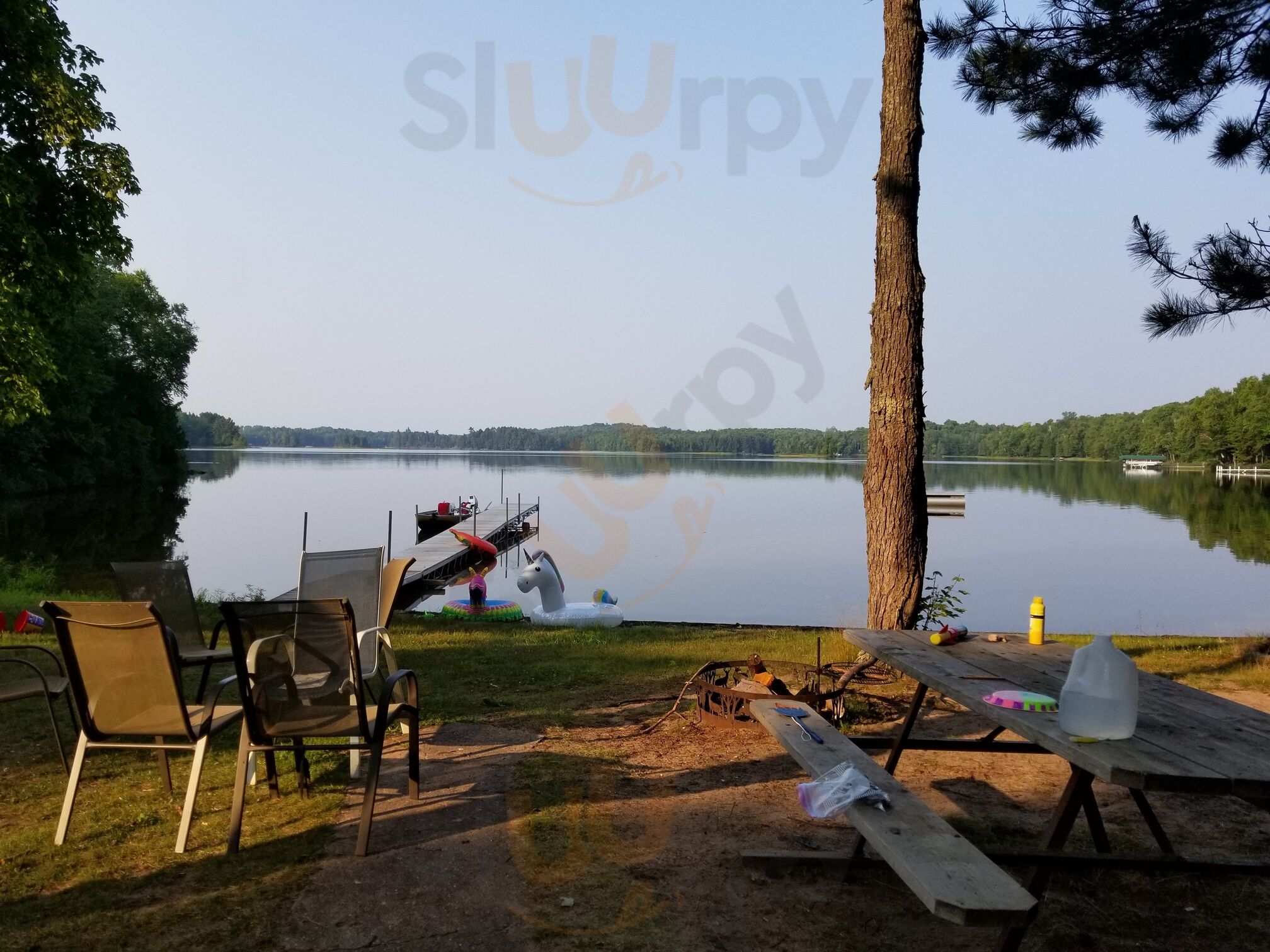 Zastrows Lynx Lake Resort & Bar
