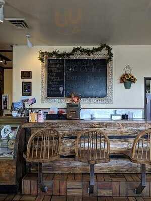 Dirk's Farmhouse Restaurant