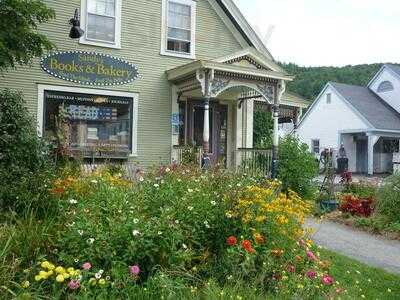 Sandy's Books & Bakery