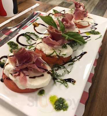 Frank's Pizza And Restaurant