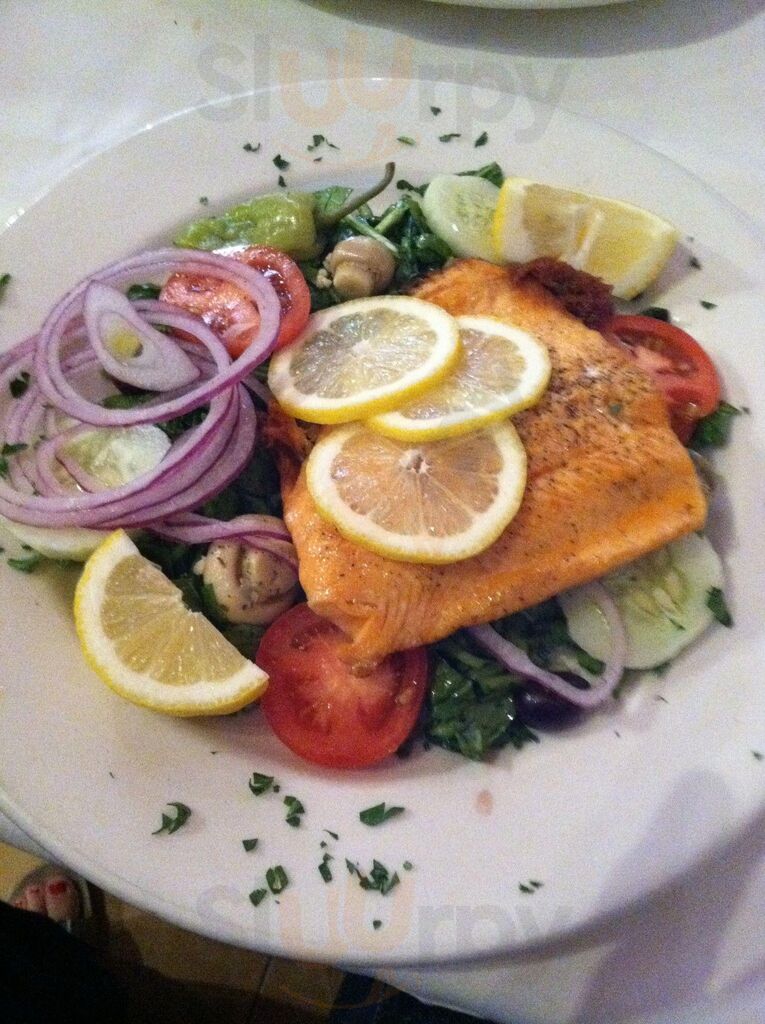 Alessandro Trattoria E Pizzeria