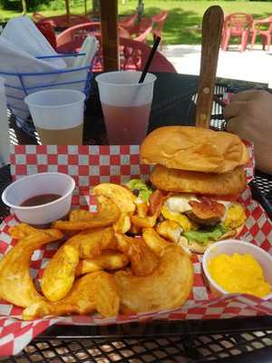 Captains Trackside Grille