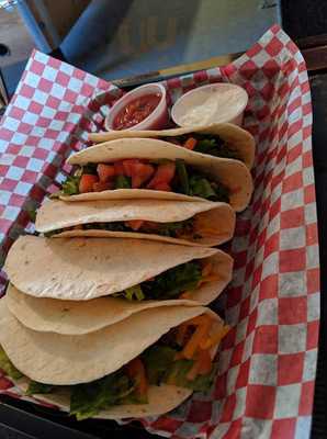 Captains Trackside Grille