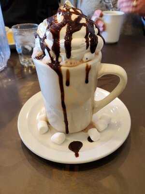 Beth's Twin Bluffs Cafe