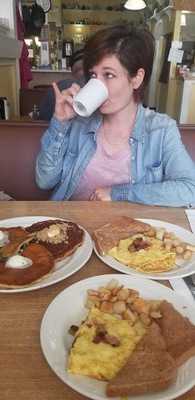 Ace's Country Cupboard