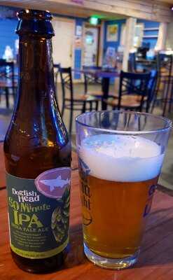 El's County Line Bar & Grill