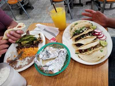 Taqueria El Amigo