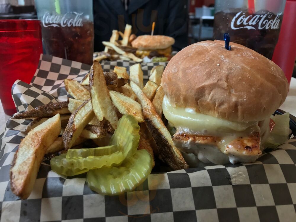 Screamin' Chicken Diner