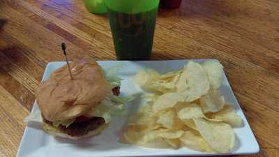 Pike Street Bar & Grill