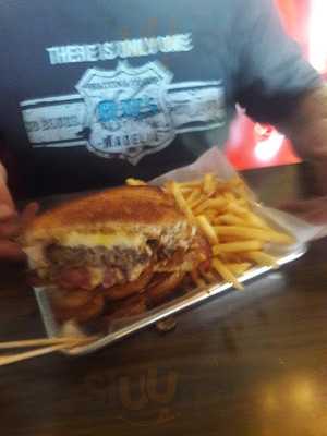 Triple R Grill & Bar