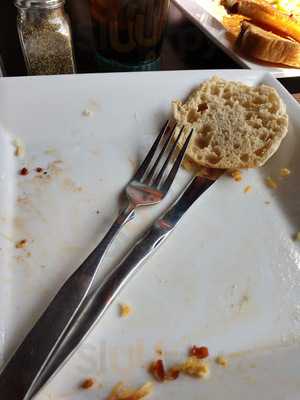 Boulevard Bar And Grill