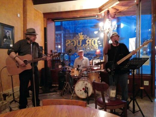 Dr.ugs Drugstore Cafe